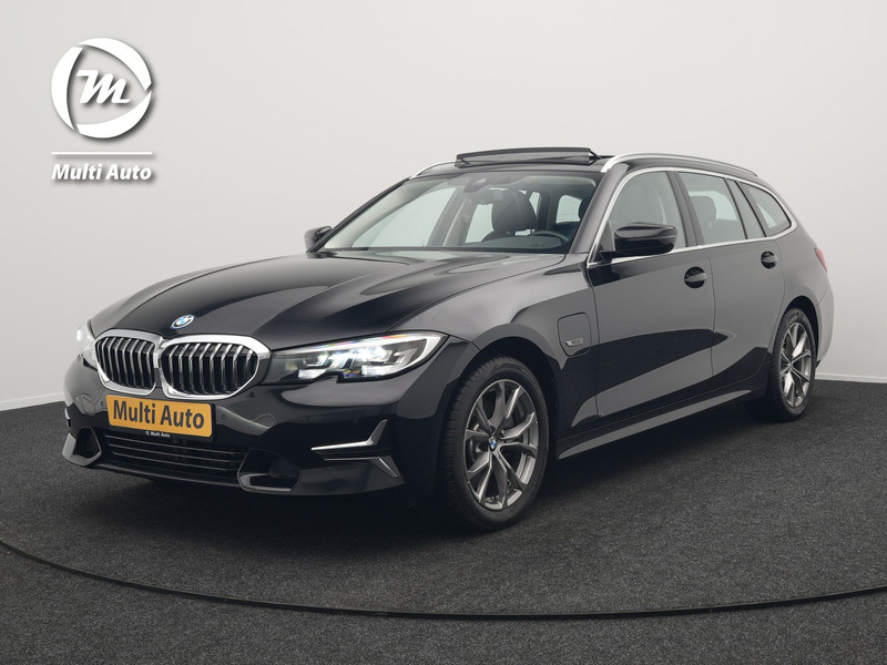 BMW 3-serie Touring 320e Sportline  Plug In Hybrid 204pk Dealer O.H PHEV | Panodak | Lederen Sportstoelen Verwarmd | Apple Carplay | Sfeerverlichting | Navi Full Map | DAB |