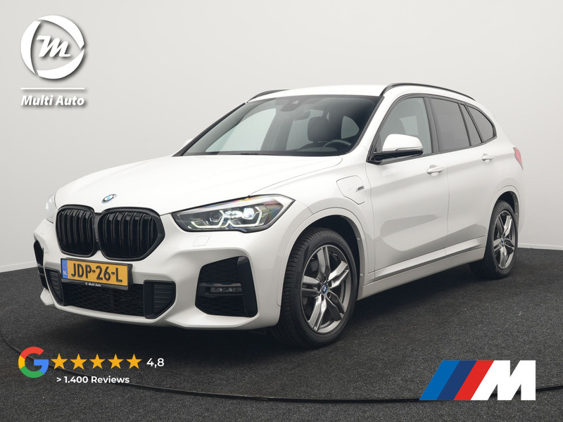 BMW X1 xDrive25e M Sport Plug In Hybrid 222pk Dealer O.H PHEV | Trekhaak Afneembaar | Cruise Control | Lederen Sportstoelen Verwarmd | Bluetooth | Sfeerverlichting | Sportstuur Leder | Navigatie | DAB | 18" LM |