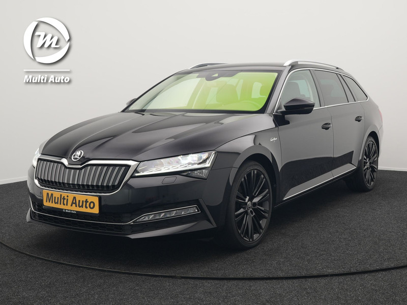 Škoda Superb Combi TSI iV Laurin & Klement Plug In Hybrid 218pk PHEV | Black Optic L&K | Cruise Control | Crystal LED | Keyless | Lederen Sportstoelen Memory & Verwarmd | Apple Carplay | Canton Audio | Navigatie | Verwamd Stuur | DAB |