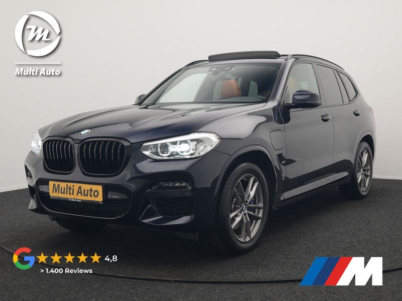 BMW X3 xDrive30e M Sport Plug In Hybrid 292pk Dealer O.H. PHEV | Panodak | Sfeerverlichting | Lederen Sportstoelen Memory & Verwarmd | Stuur Verwarmd | Apple Carplay | Keyless | Cruise Control | Navigatie | DAB | 19"L.M |