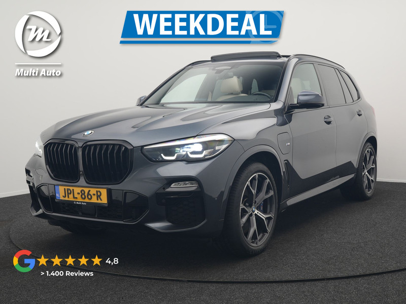 BMW X5 xDrive45e M Sport Plug In Hybrid 395pk Dealer O.H. PHEV | Trekhaak Af Fabriek | Panodak | Soft Close | Luchtvering | 360 Camera | Adaptive Cruise | Harman & Kardon | Lederen Comfortstoelen Memory & Verwarmd | Blis | M Sportstuur Verwarmd |