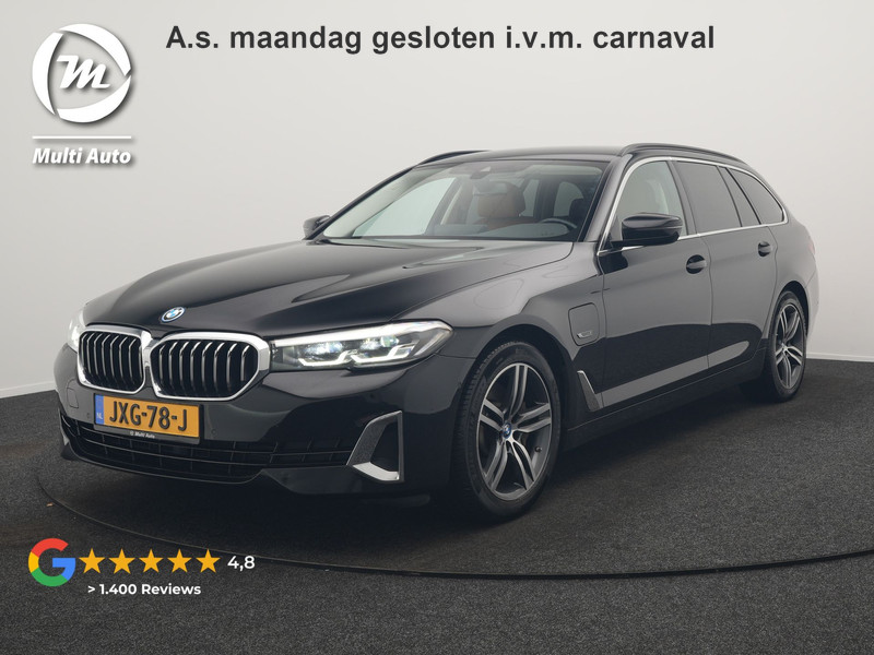 BMW 5-serie Touring 530e Luxury Line Plug In Hybrid 293pk Dealer O.H PHEV | Trekhaak Af Fabriek | Camera | Comfortstoelen Memory & Verwarmd | Cruise Control | Apple Carplay | Navigatie | Virtual | DAB | 18" L.M | BMW LED |