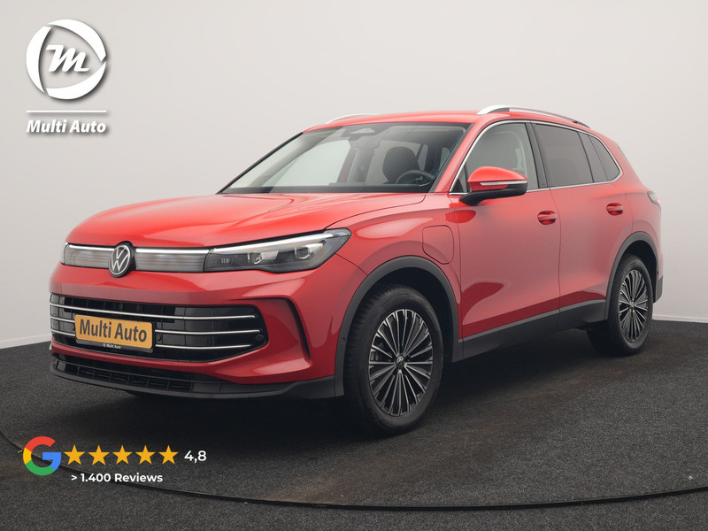 Volkswagen Tiguan 1.5 eHybrid Elegance Plug In Hybrid 204pk Dealer O.H PHEV | Trekhaak af Fabriek | Alcantara Sportstoelen Massage & Verwarmd | Adaptive Cruise | IQ Light & IQ Drive | Parkassist | Keyless | Virtual | Sfeerverlichting |