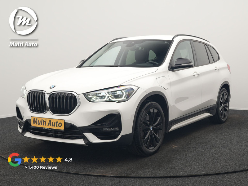 BMW X1 xDrive25e Sportline Plug In Hybrid 221pk Dealer O.H. PHEV | Trekhaak Afn. | Camera | Sportstoelen Memory & Verwarmd | Keyless | Sfeerverlichting | Adaptive LED | Cruise Control | Navigatie | DAB |