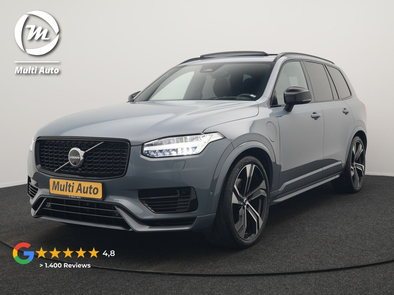 Volvo XC90 T8 Recharge AWD Ultimate Dark 7 Persoons LONG RANGE Plug In Hybrid 455pk Dealer O.H. PHEV | Trekhaak Af Fabriek | Panodak | Luchtvering |  Adaptive Cruise | Head Up | 360 Camera | Harman / Kardon | Lederen Sportstoelen Memory & Verwarmd | 22"L.M | Stuur Verwarmd | Keyless |