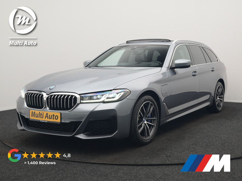 BMW 5-serie Touring 530e xDrive M Sport PHEV 293pk Dealer O.H. | Panodak | Head Up | Laser LED | 360 Camera | Harman & Kardon | Sfeerverlichting | Alcantara Sportstoelen Verwarmd | Keyless | Blis | Virtual | Navigatie | DAB | Plug In Hybrid