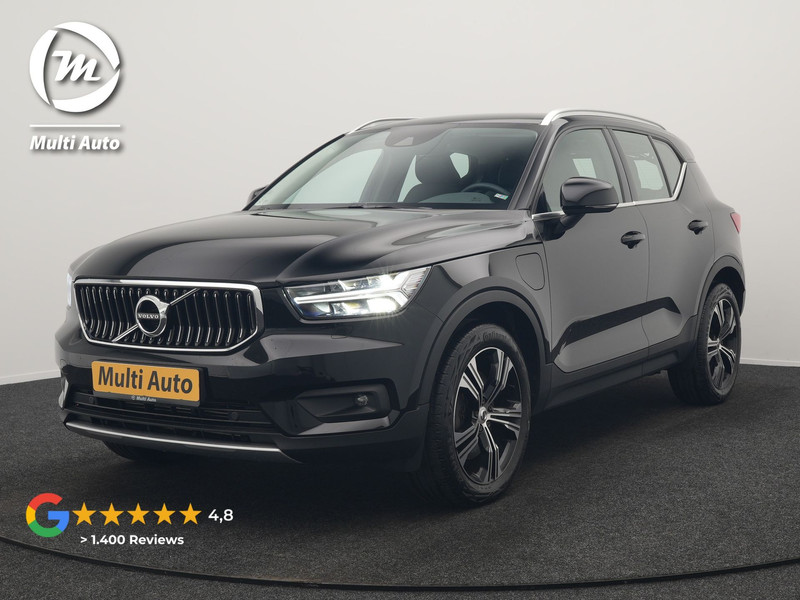 Volvo XC40 T5 Recharge Inscription PHEV 263pk Dealer O.H. | Trekhaak Af Fabriek | Adaptive Cruise | Camera | Harman / Kardon | Lederen Sportstoelen Memory & Verwarmd | Stuur Verwarmd | Keyless | Apple Carplay | Navigatie | DAB | Plug In Hybrid
