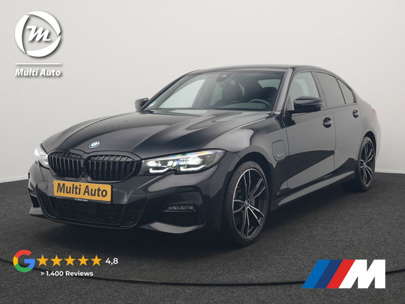 BMW 3-serie 330e M Sport PHEV 293pk Dealer O.H. | Adaptief Onderstel | Sfeerverlichting | Alcantara Sportstoelen Verwarmd | Virtual | Apple Carplay | Navigatie | Cruise Control | DAB | 19"L.M | Plug In Hybrid