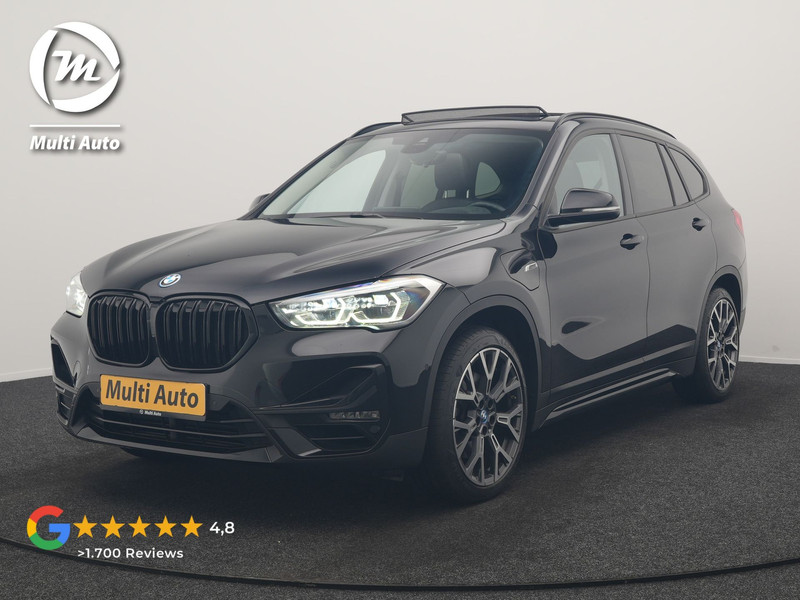 BMW X1 xDrive25e Sportline PHEV 221pk Dealer O.H | Trekhaak Afn. | Panodak | Camera | Head Up | Sportstoelen & Stuur Verwarmd | Cruise Control | Sfeerverlichting | Navigatie | Virtual | DAB | 19"L.M | Plug In Hybrid |