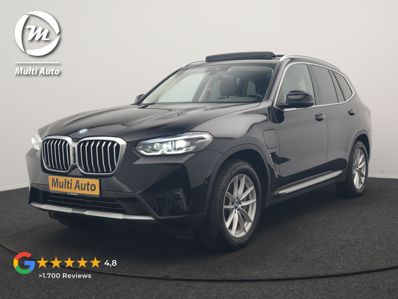 BMW X3 xDrive30e Advantage FACELIFT PHEV 293pk Dealer O.H. | Trekhaak Af Fabriek | Panodak | 360 Camera | Lederen Sportstoelen & Stuur Verwarmd | Apple Carplay | Navigatie | DAB | Virtual Cockpit | Plug In Hybrid |