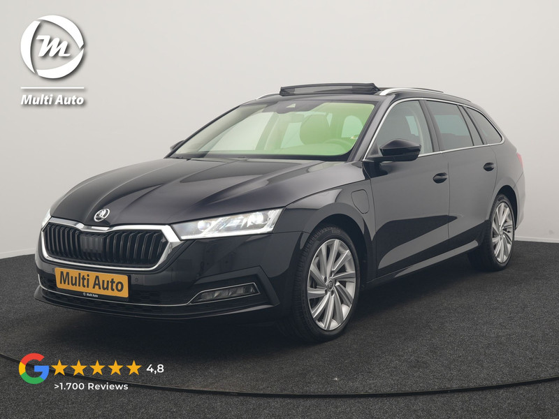 Škoda Octavia Combi 1.4 TSI iV PHEV Business Edition 204pk Dealer O.H. | Panodak | Adaptive Cruise | Voorstoelen Verwarmd | Crystal LED | Keyless | Apple Carplay | Sfeerverlichting | Navigatie | DAB | Plug In Hybrid |