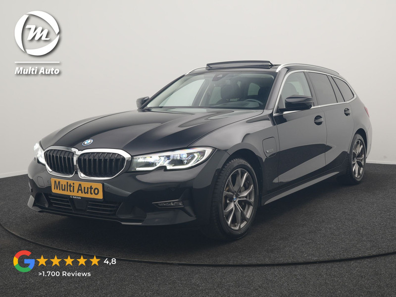 BMW 3-serie Touring 330e Sportline PHEV 293pk Dealer O.H. | SOH 90,9% | Panodak | Adaptive Cruise | Head Up | 360 Camera | Lederen Sportstoelen & Stuur Verwarmd | Keyless | BLIS | Apple Carplay | Navigatie | DAB | Plug In Hybrid |