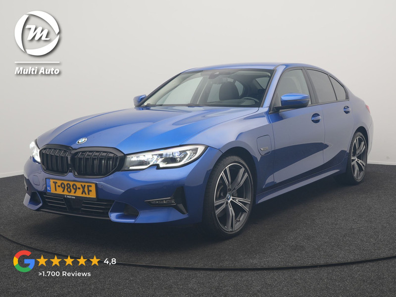 BMW 3-serie 320e Advantage PHEV 204pk Dealer O.H | SOH 87,2% | Head Up | Adaptive Cruise | Camera | Adaptief Onderstel | Laser LED | Lederen Sportstoelen Memory & Verwarmd | Apple Carplay | Blis | Virtual | Navigatie | DAB | 19"L.M |